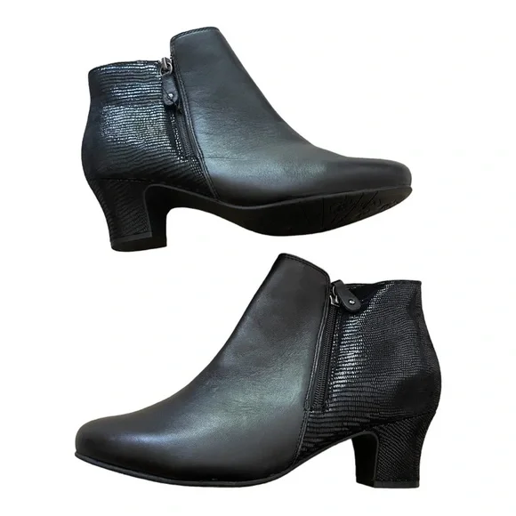 hotter Delight Ankle Boots - Picture 2 of 8